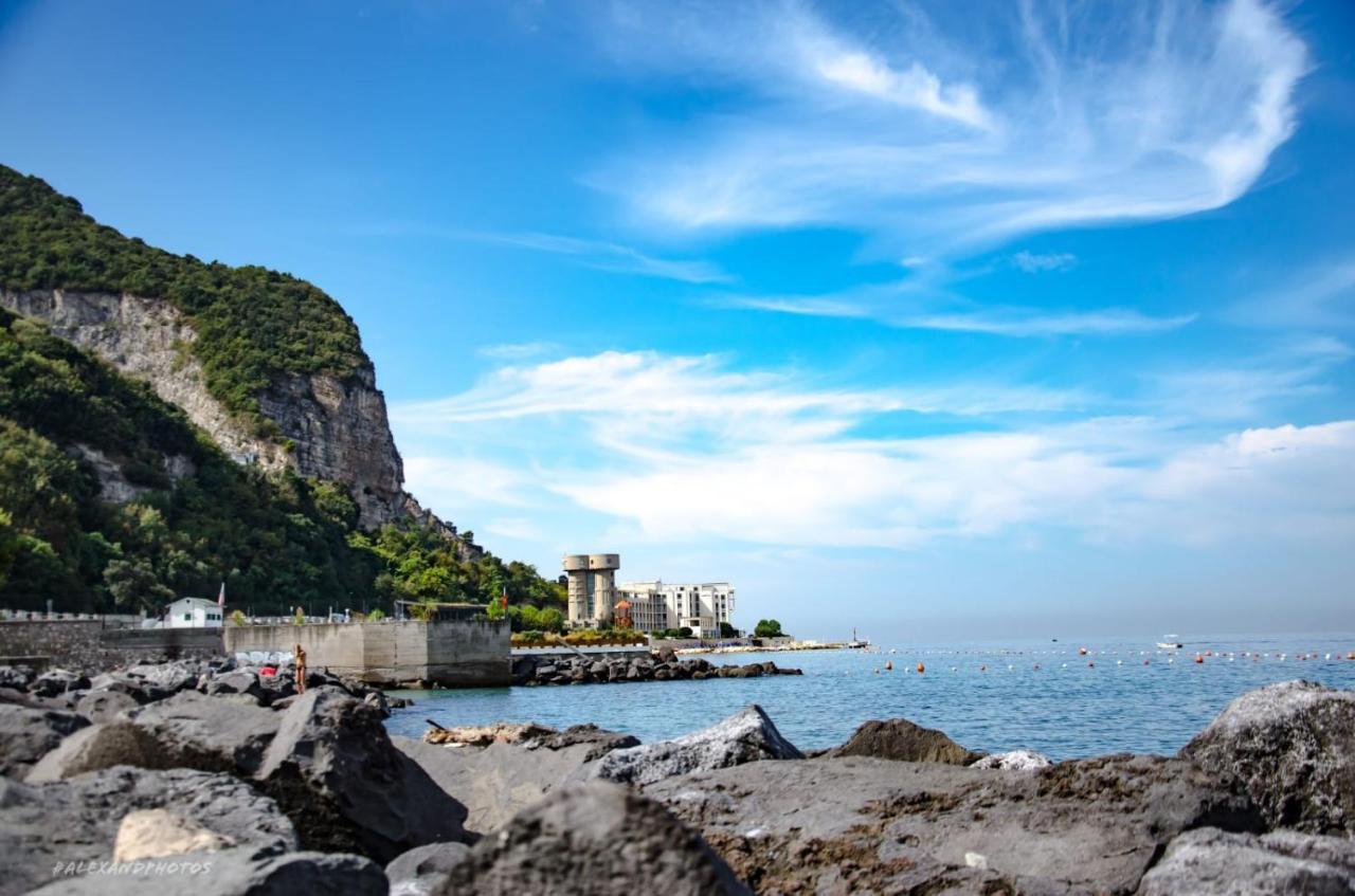 Il Rifugio Di Pozzano Apartment Castellammare di Stabia Bagian luar foto